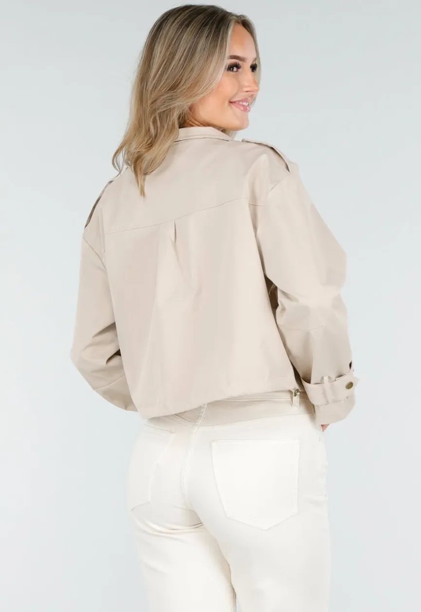 Licht Beige Cropped Jas met Grote Borstzakken en Epauletten