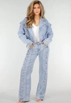 Lichtblauw Denim Jasje met Veterdetails en Ruffle Schouders