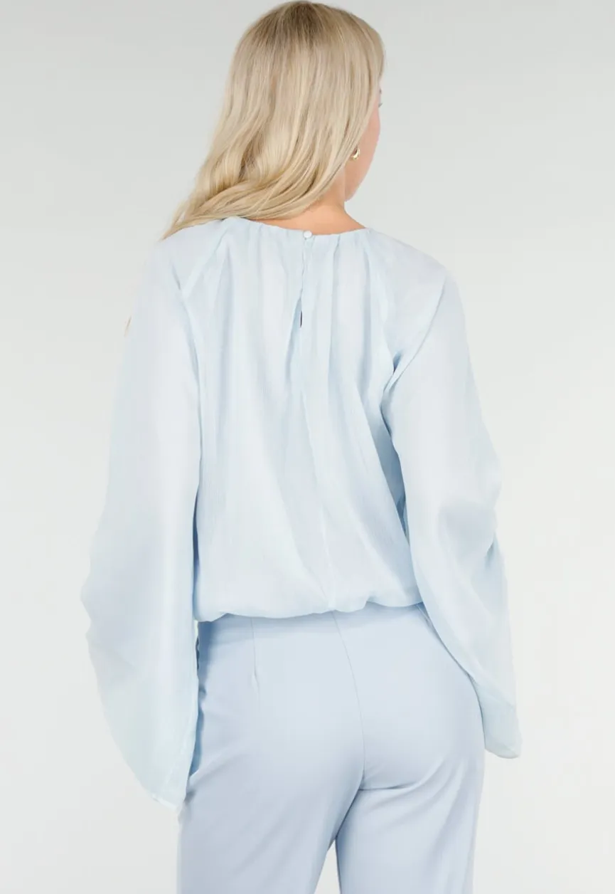 Lichtblauwe Blouse met Wijde Mouwen en Ronde Hals