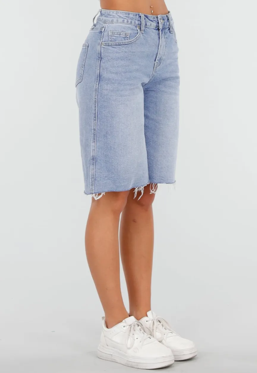 Lichtblauwe Denim Bermuda Short met Ruwe Zoom