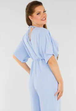Lichtblauwe Jumpsuit met Wijde Pijpen en Lage V-Hals in Linnenlook
