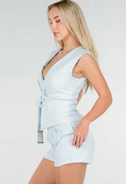 Lichtblauwe Linnenlook Short met Plooien en Rechte Pijpen