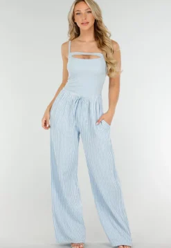 Lichtblauwe Stretch Top met Cut-Out, Pads en Smalle Bandjes