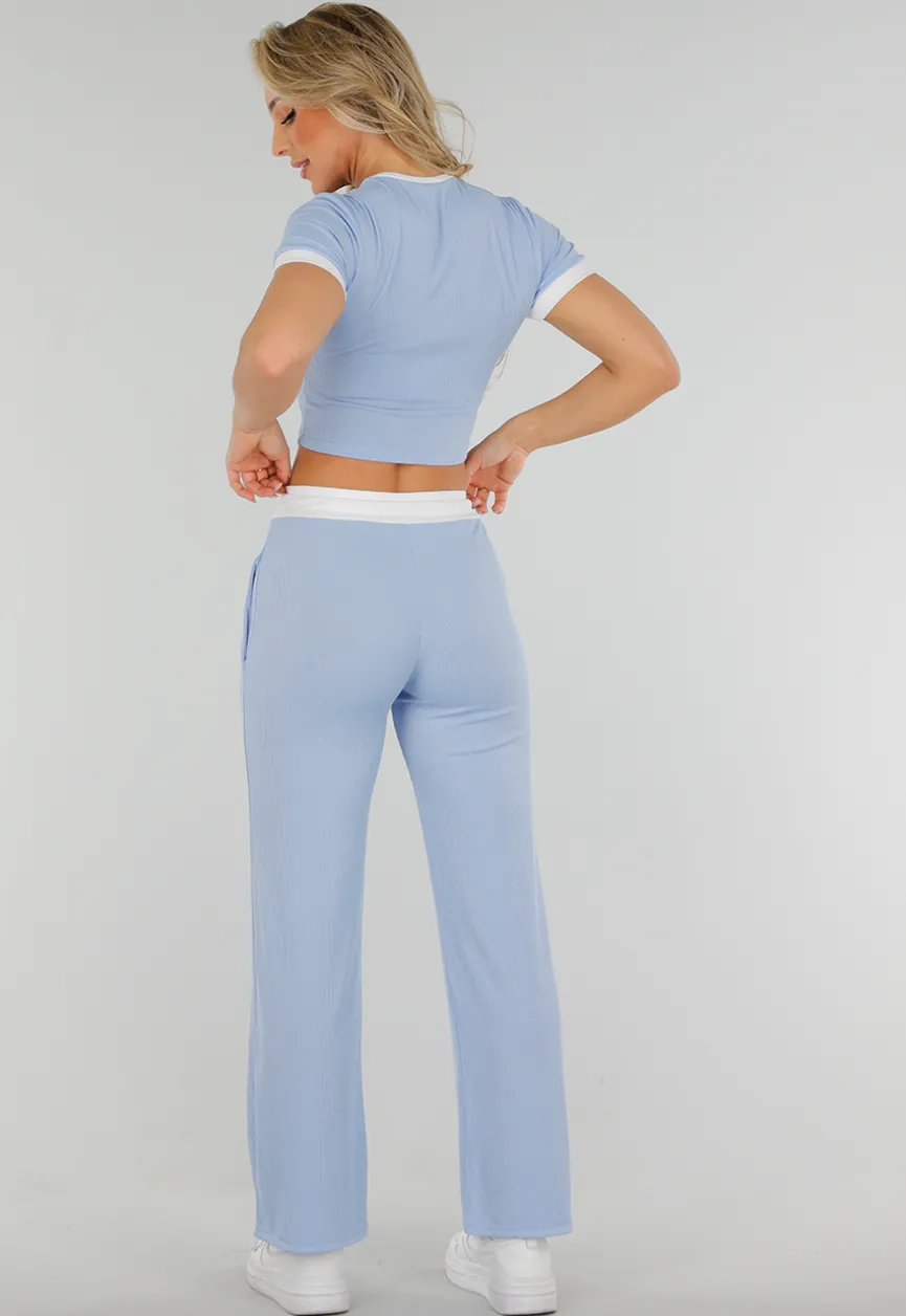 Lichtblauwe Two Piece Set met Lange Broek en Korte Top met Colorblockingdetails