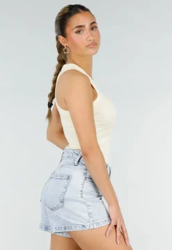 Lichtgele Rib Tanktop met Blauwe Tekst en Aansluitende Pasvorm