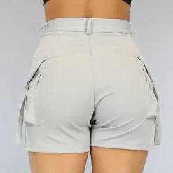 Lichtgrijs Cargo Short met Zilveren Details