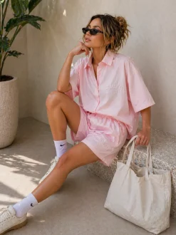 Lichtroze Blouse Set met Korte Mouwen en Shorts
