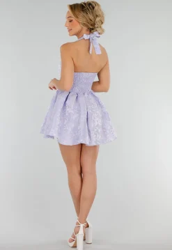Lila Halter Mini Jurk met Jacquardstructuur en Open Rug