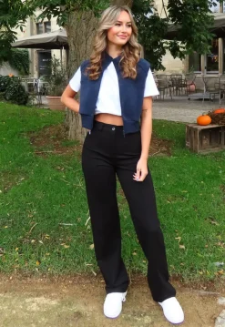Mouwloos Vest in Donkerblauw met Hoge Kraag