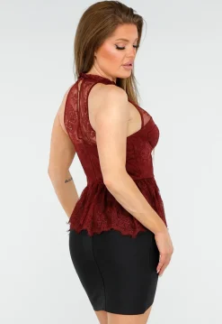 Mouwloze Korsetlook Bordeauxrode Kanten Haltertop met Ruches aan de Onderzijde