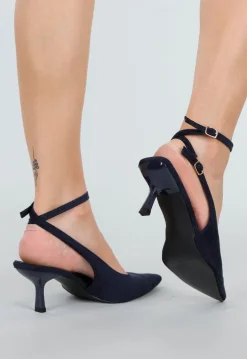 Navy Pumps met Enkelbandje en Puntneus