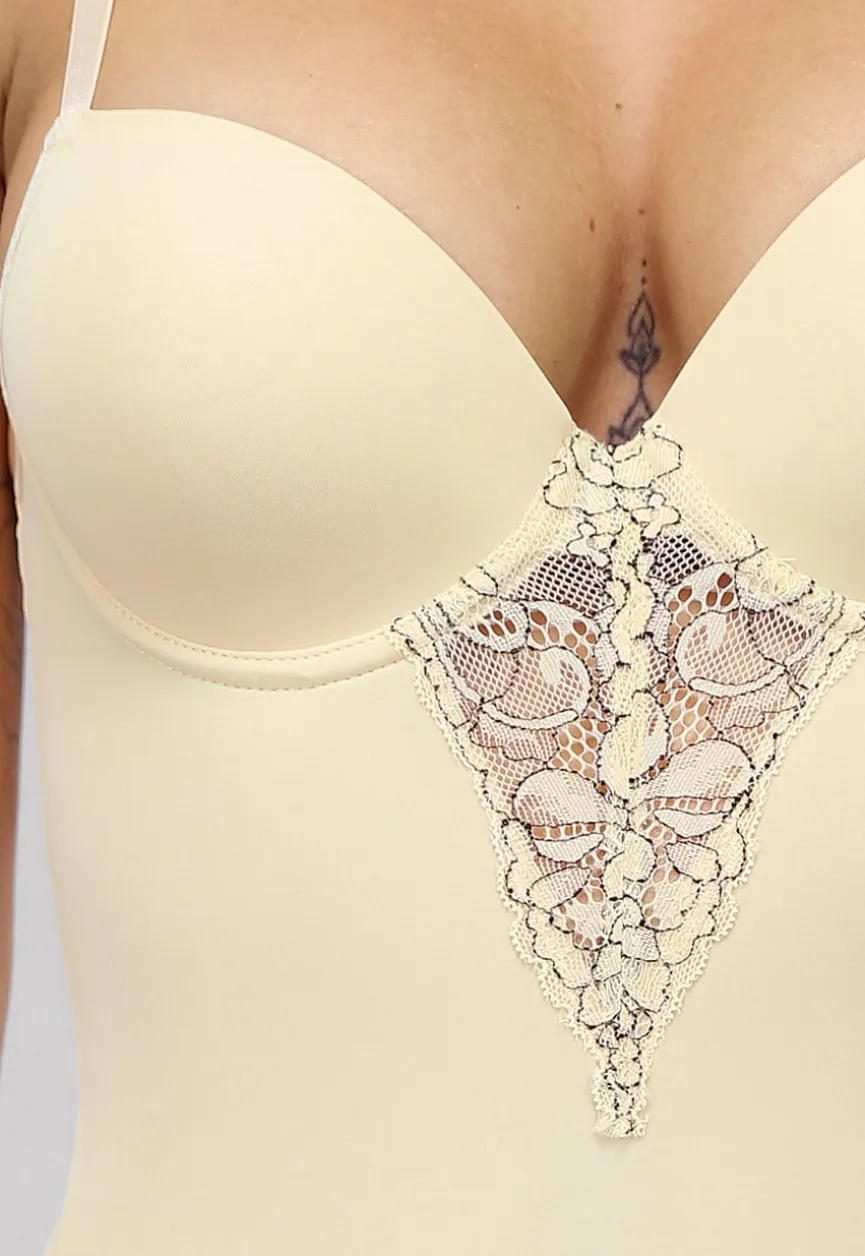 Nude Corrigerende Bodysuit met Voorgevormde Cups