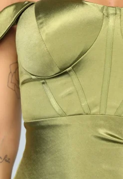Olijfgroene Satijnen Off Shoulder Galajurk met Split
