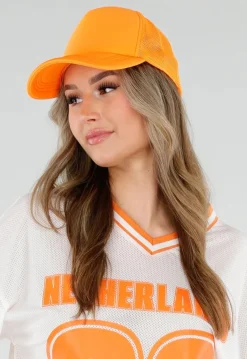 Oranje Cap met Mesh Achterkant en Verstelbare Sluiting