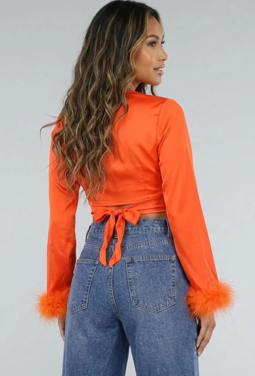 Oranje Satin Crop Top met Veertjes