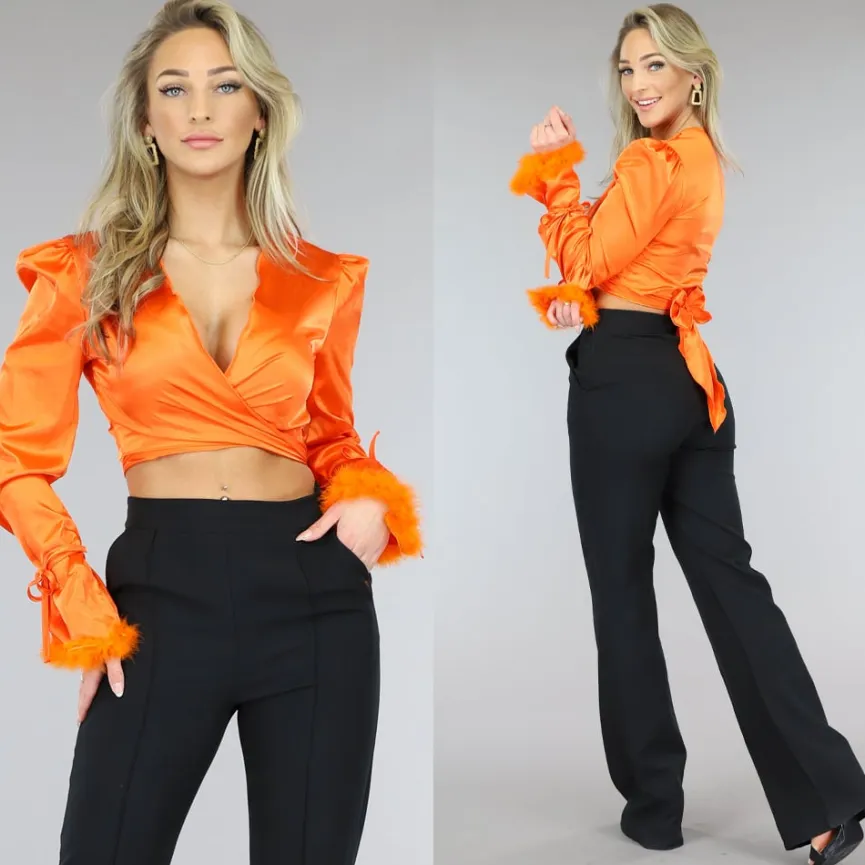Oranje Satin Wikkel Top met Veertjes