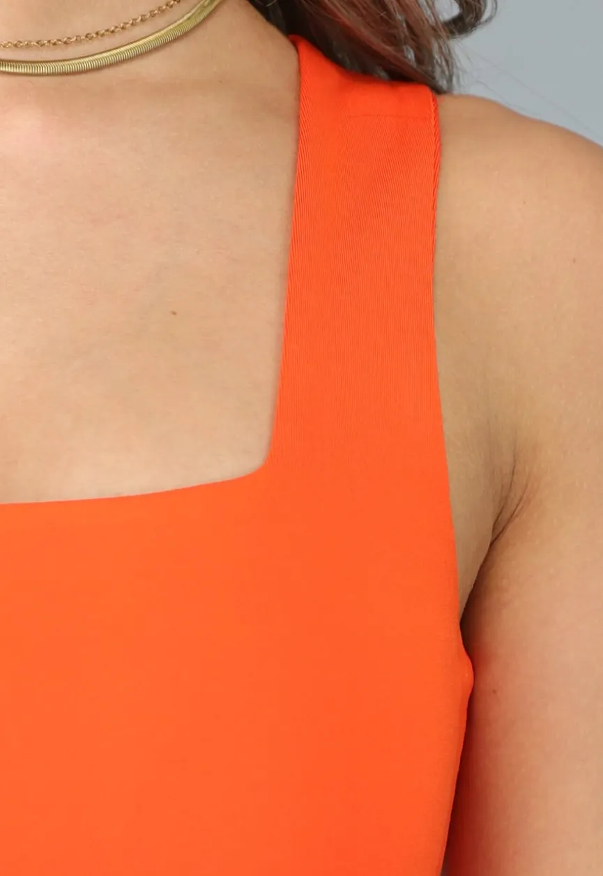 Oranje Top met Vierkant Uitgesneden Hals
