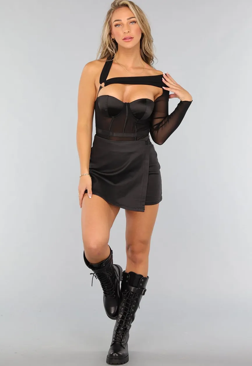 Padded Zwarte One Shoulder Satin Bodysuit met Voorgevormde Cups