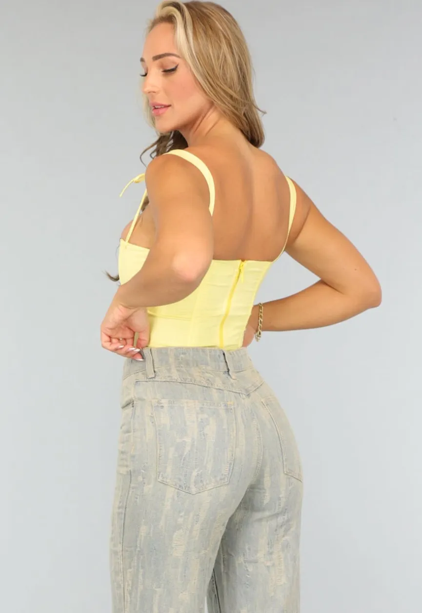 Pastel Gele Korset Top met Strikdetail