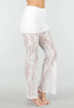 Petite Witte Kant Flared Broek met Stretch en Binnenbroekje