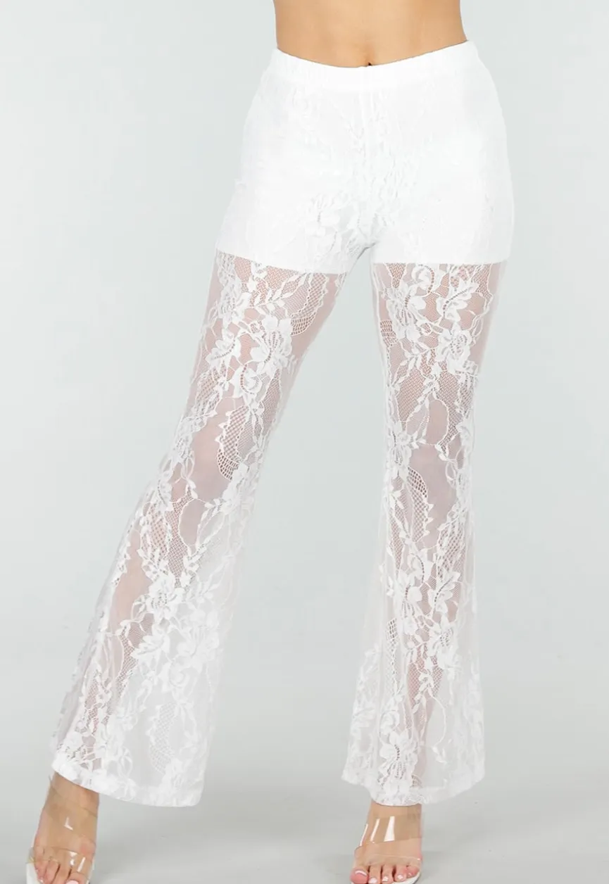 Petite Witte Kant Flared Broek met Stretch en Binnenbroekje
