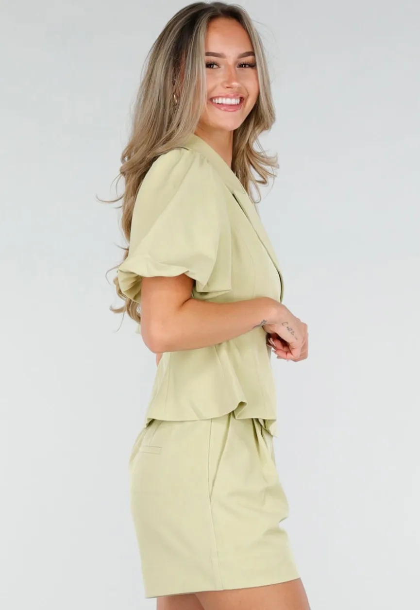Pistache Blazer met Korte Pofmouwen en Striksluiting