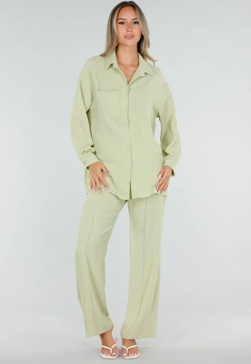 Pistache Blouse met Kraag, Knoopsluiting en Lange Mouwen