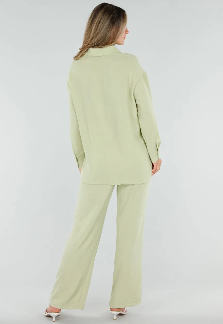 Pistache Blouse met Kraag, Knoopsluiting en Lange Mouwen