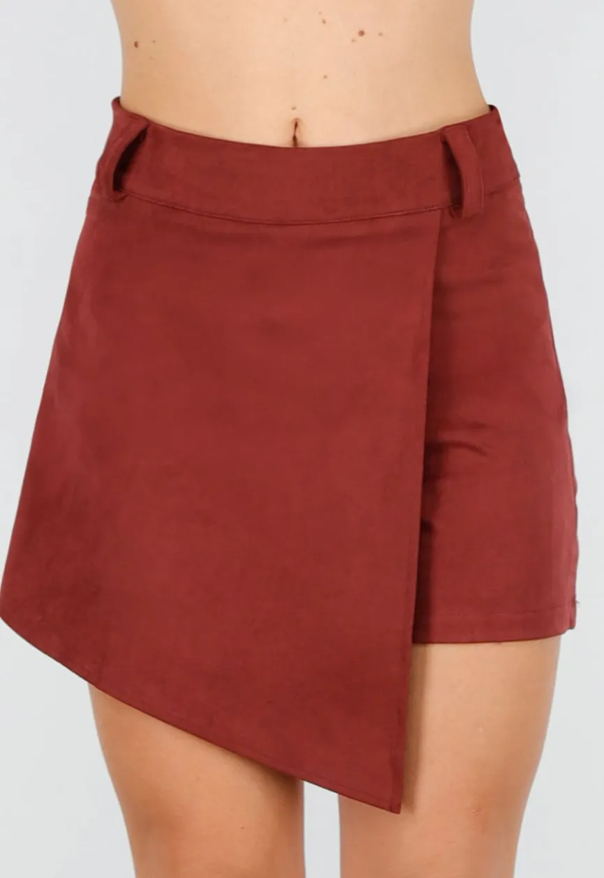 Rode Asymmetrische Skort met Stretch en Suède Look