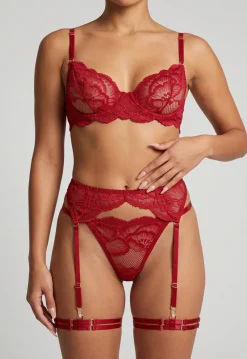 Rode Kanten Lingerie Set met Jarretelgordel En Beugel BH