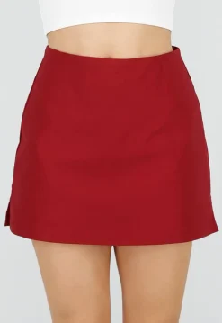 Rode Korte Skort met Stretch en Binnenbroekje