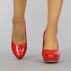 Rode Lak Pumps met Plateau