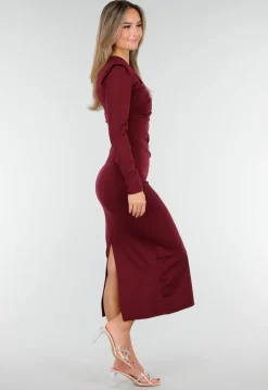 Rode Midi Jurk met Lange Mouwen en Goudkleurige Ringdetail