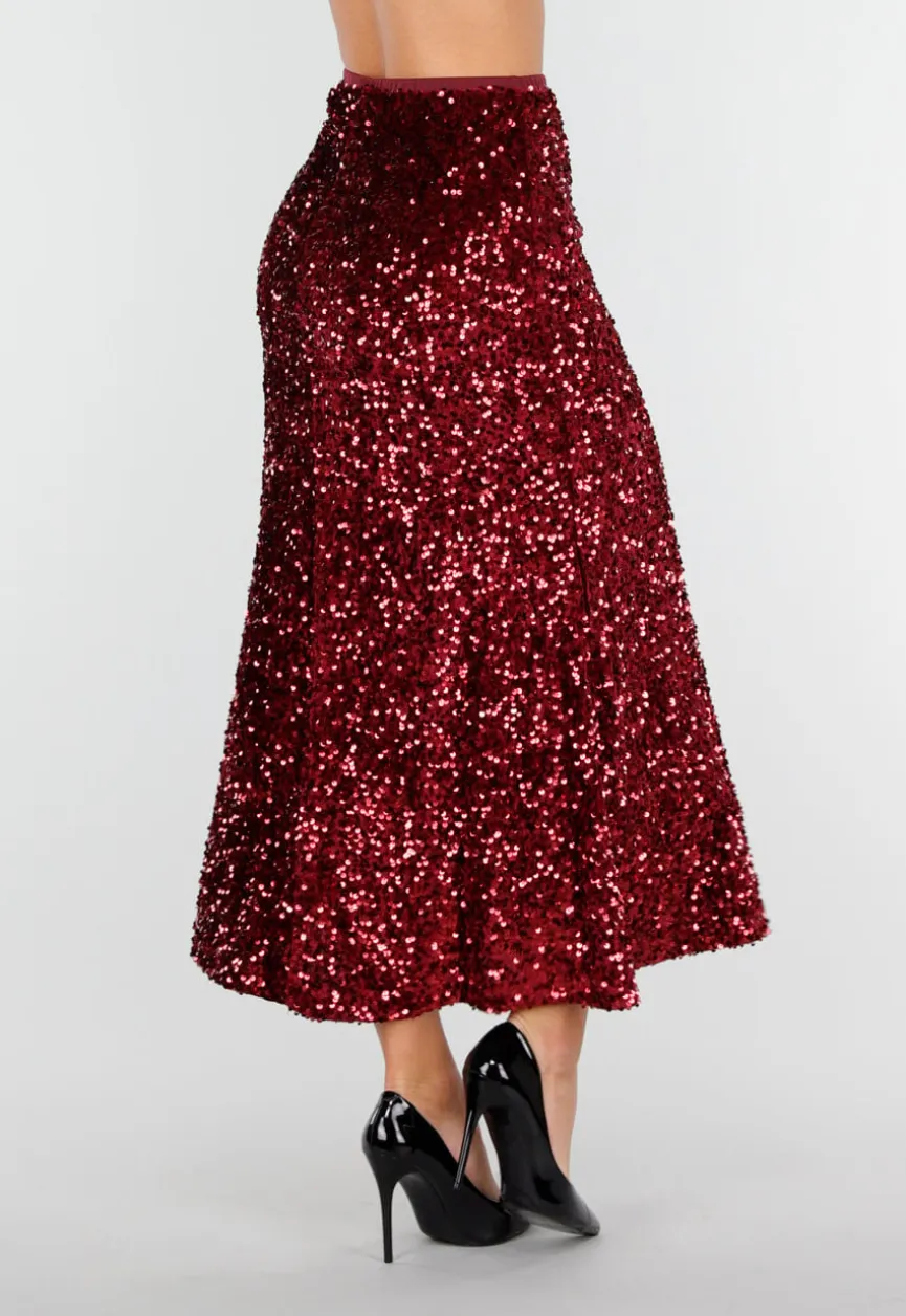 Rode Midi Rok met All Over Pailletten en Subtiele Uitlopende Zoom