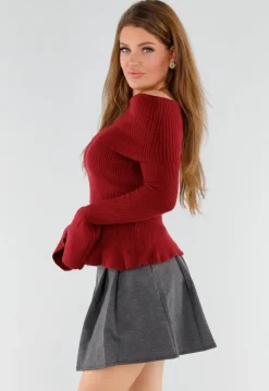 Rode Off Shoulder Gebreide Trui met Uitlopende Mouwen