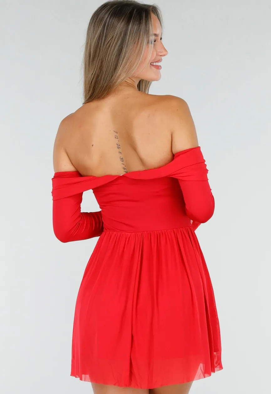 Rode Off Shoulder Jurk met Strikdetail