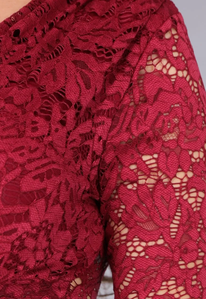 Rode Padded Lace Bodysuit met Lange Mouwen