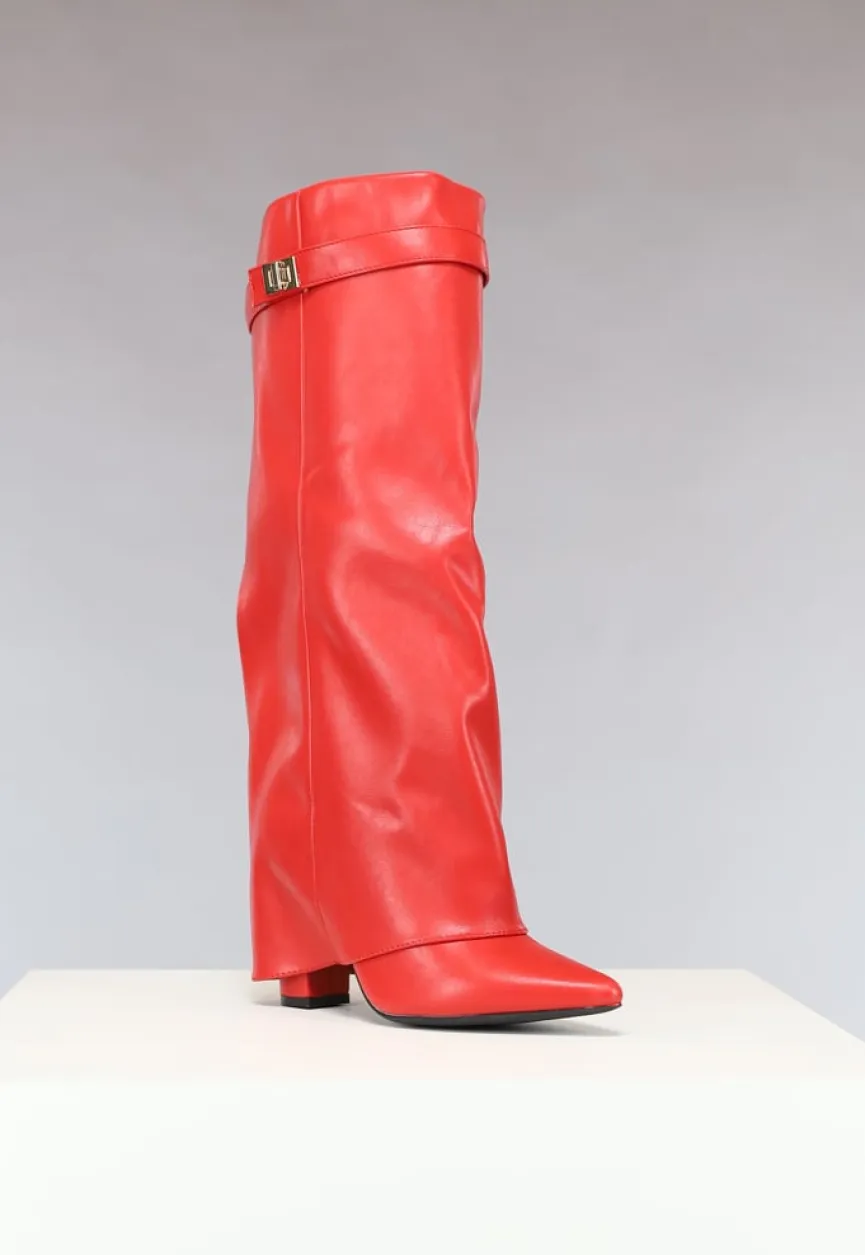 Rode Statement Boot met Omslag