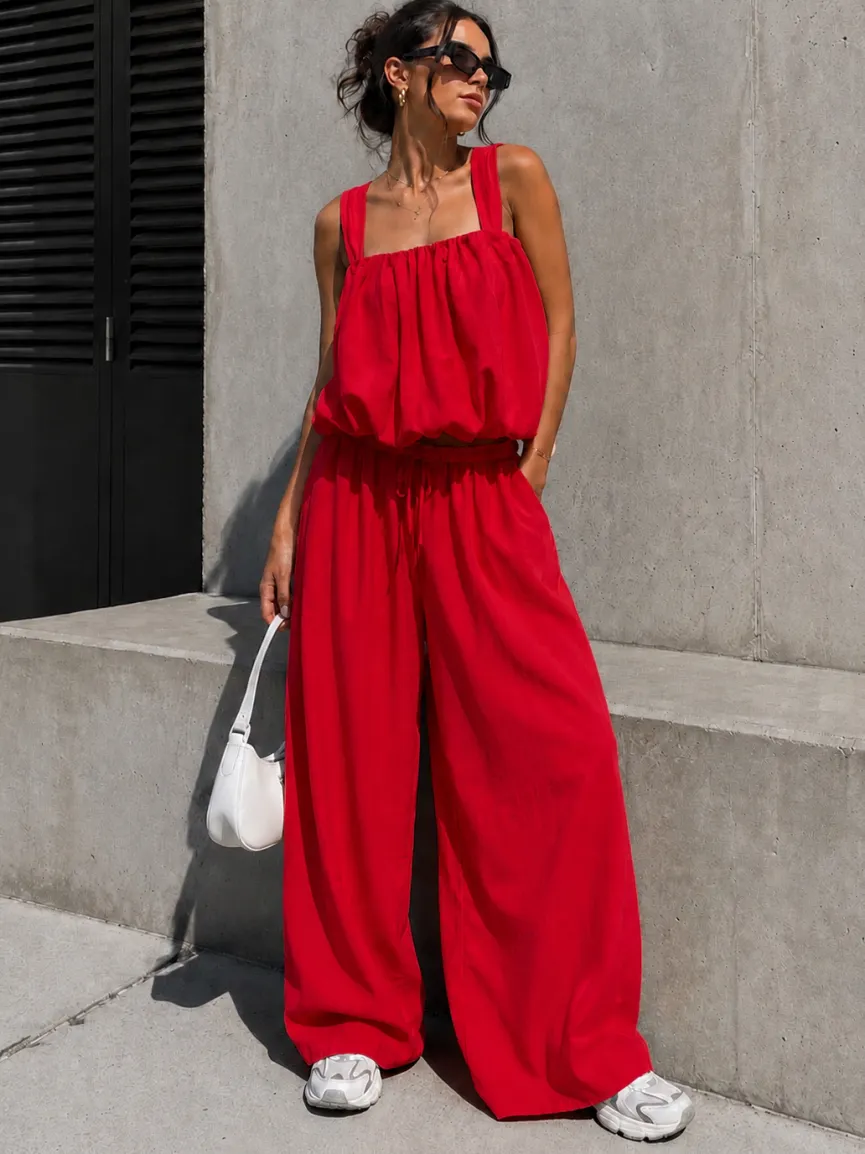 Rode Stretch Two Piece Set met Mouwloze Top en Wide Leg Broek