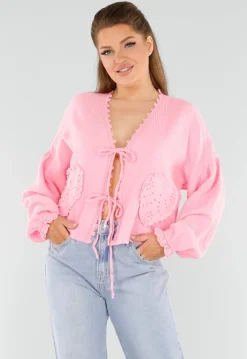 Roze Blouse met Hartzakken en Knooplint Detail