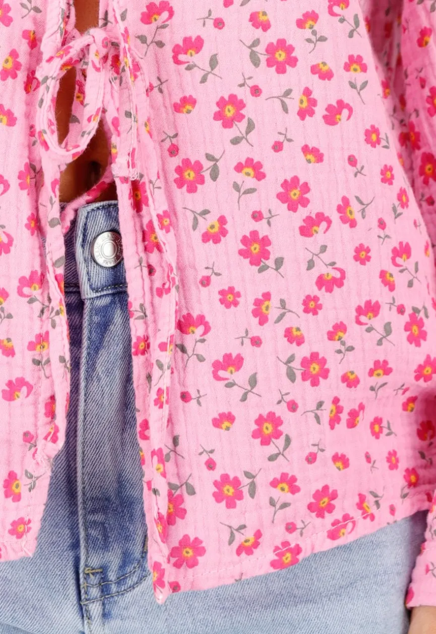 Roze Blouse met Rode Bloemenprint en Striksluiting Voor