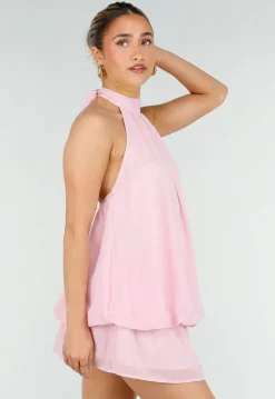 Roze Halter Jurkje met Open Rug en Striksluiting
