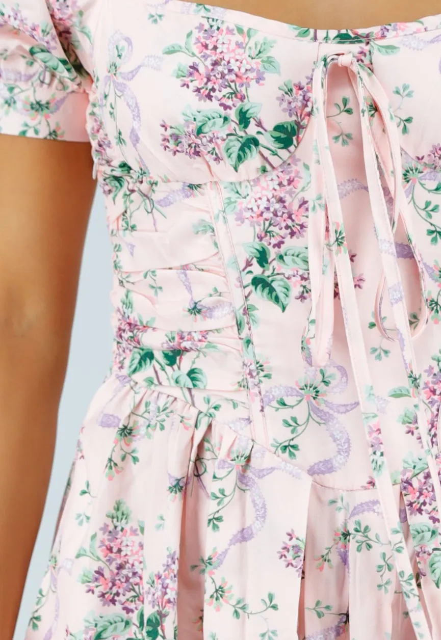 Roze Midi Jurk met Bloemenprint, Pofmouwen en Veterdetail