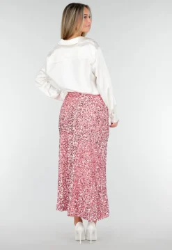 Roze Midi Rok met All Over Pailletten en Subtiele Uitlopende Zoom
