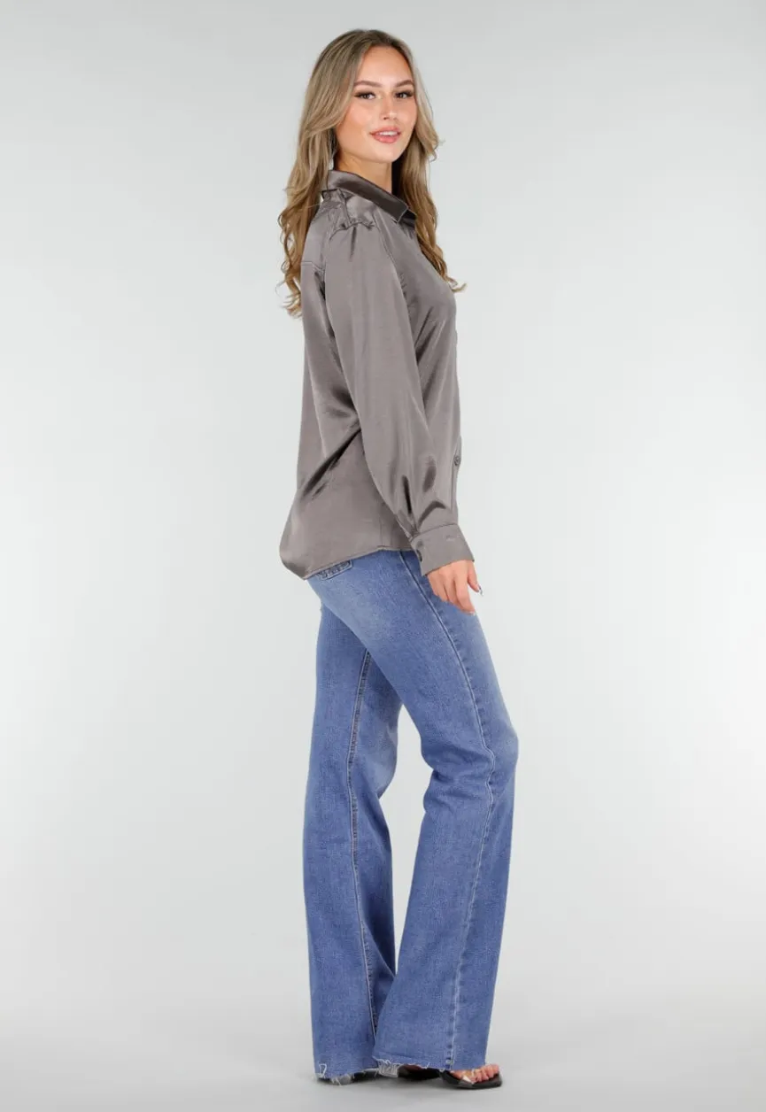 Satijnen Blouse Grijs met Lange Mouwen En Knoopsluiting
