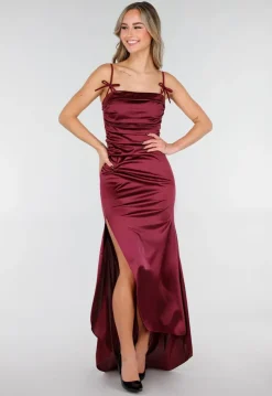 Satijnen Maxi Jurk Burgundy met Spaghetti Bandjes met Strikjes