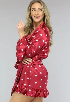 Satijnen Valentijn Pyjama Set in Wijnrood met Hartjes Kimono