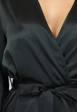 Satin Look Kimono Lang in Zwart