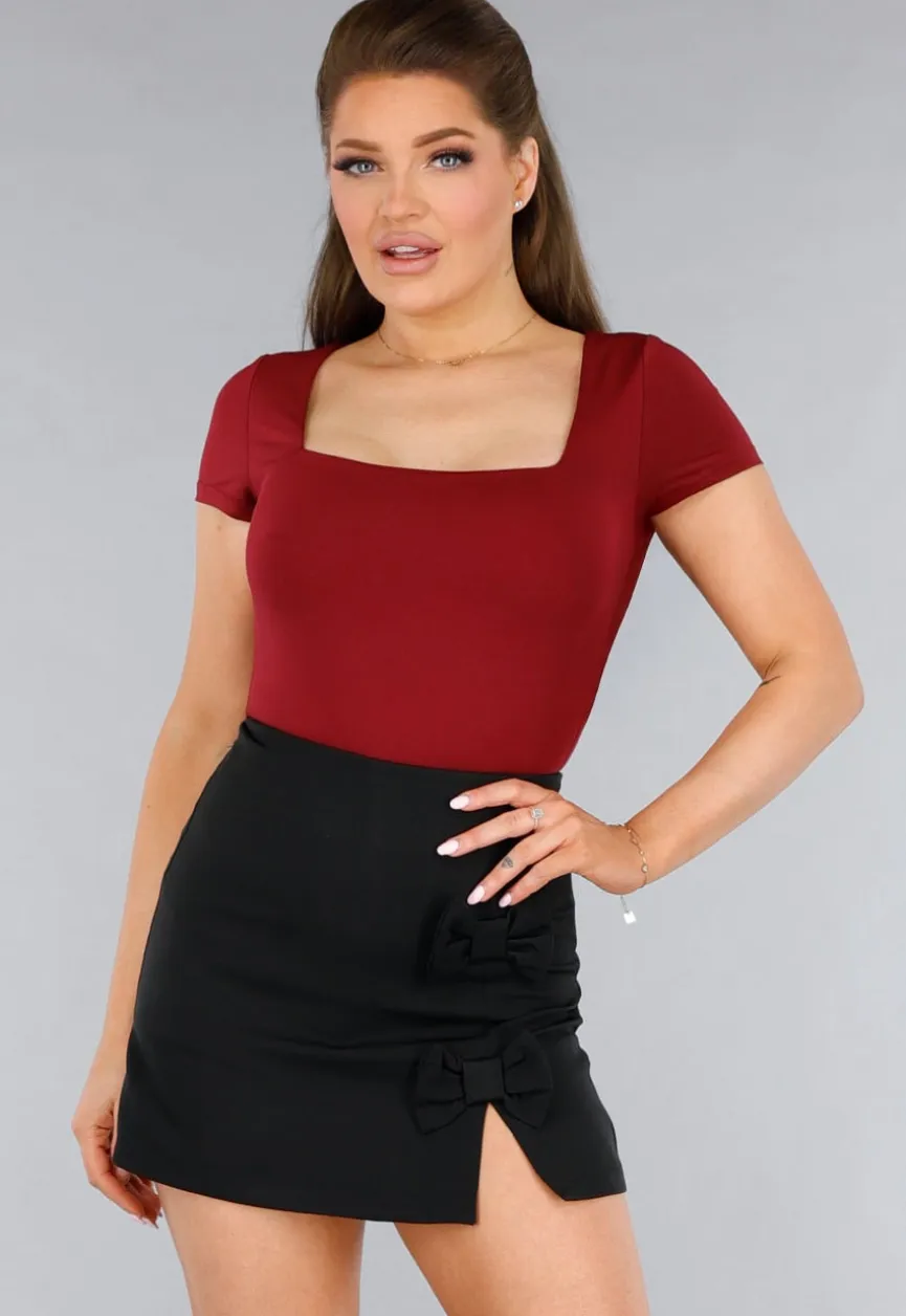 Stretchy Burgundy Shirt met Vierkante Hals en Korte Mouwen
