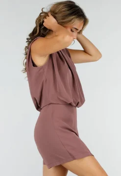 Taupe Mouwloze Playsuit met Overslagrok en Schoudervulling